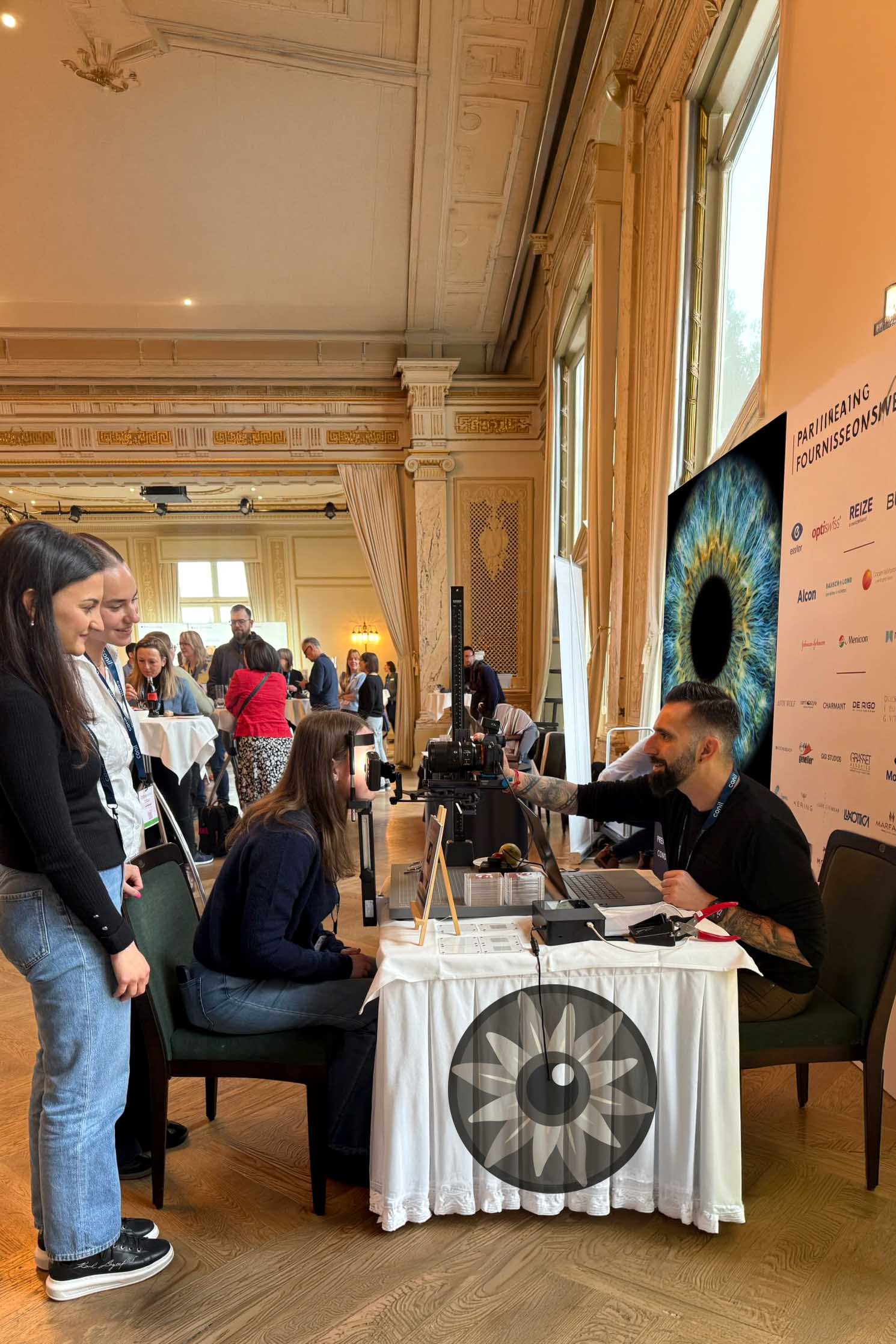 Iris-Foto-Event im Optikergeschäft